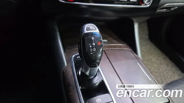 Kia K9 2012 thumb 9