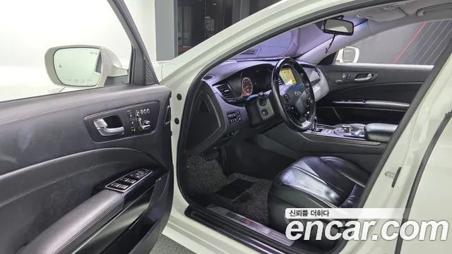Kia K9 2012 thumb 10