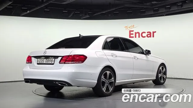 Mercedes-Benz E-Класс 2016 thumb 2