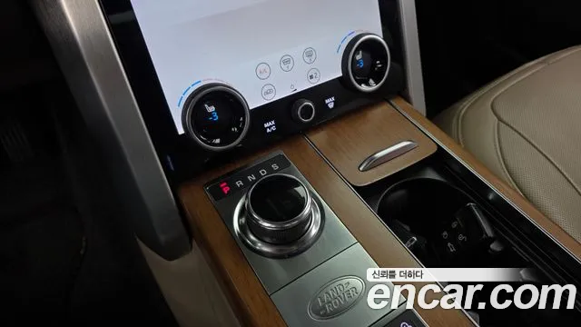 Land Rover Range Rover 2018 thumb 9