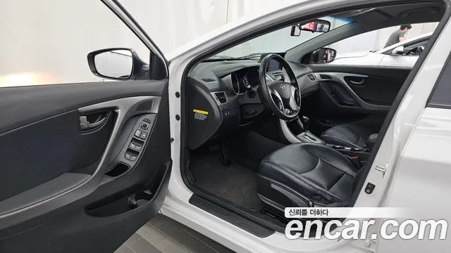 Hyundai Avante 2012 thumb 10