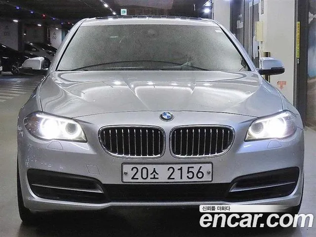 BMW 5-Series 2015 thumb 2