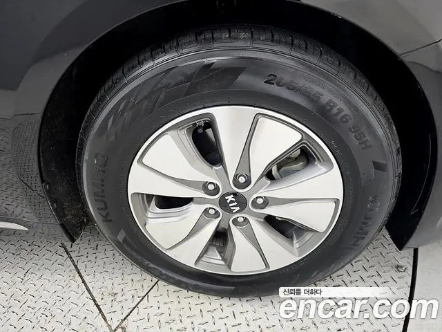Kia K5 2017 thumb 5
