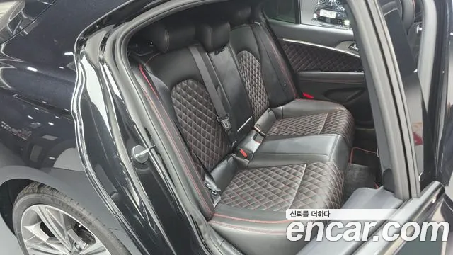 Genesis G70 2024 thumb 12
