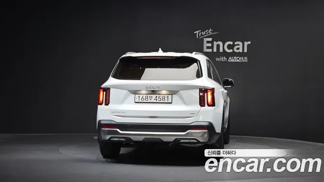 Kia Sorento 2023 thumb 3