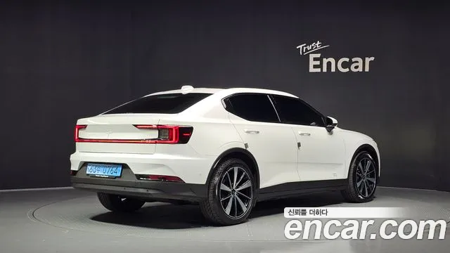 Polestar 2 2022 thumb 2