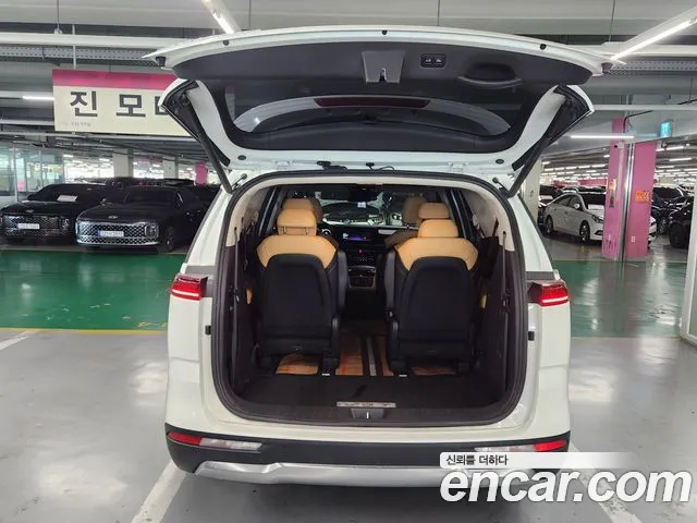 Kia Carnival 2020 thumb 6