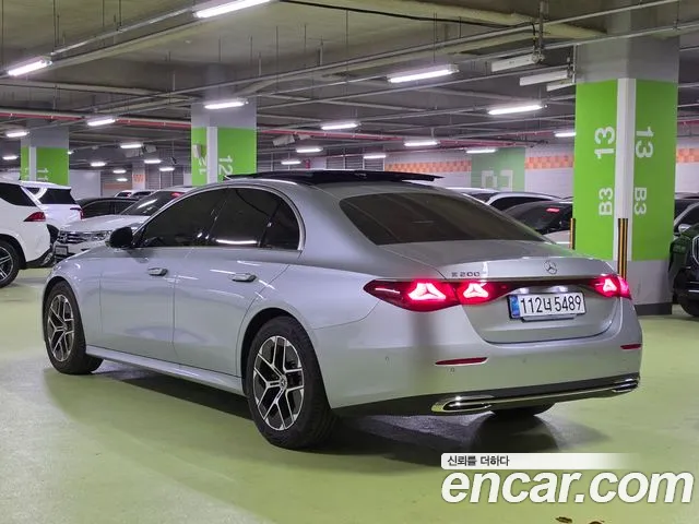 Mercedes-Benz E-Класс 2025 thumb 4