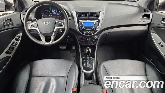 Hyundai Accent 2012 thumb 6
