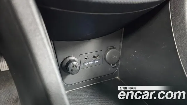 Hyundai Accent 2012 thumb 11