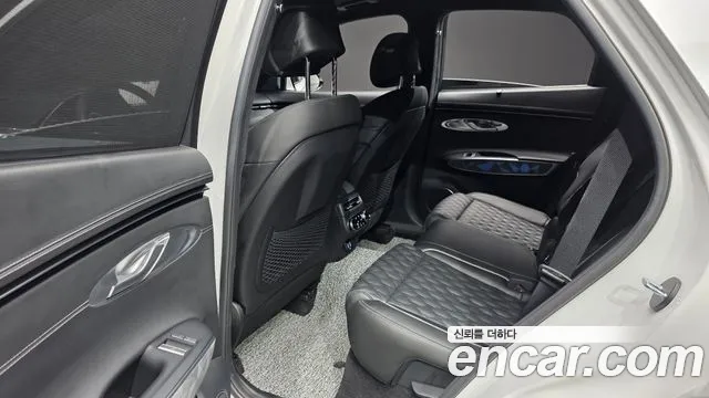 Genesis GV70 2021 thumb 11
