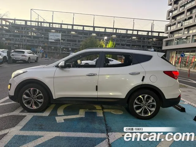 Hyundai Santa Fe 2014 thumb 4