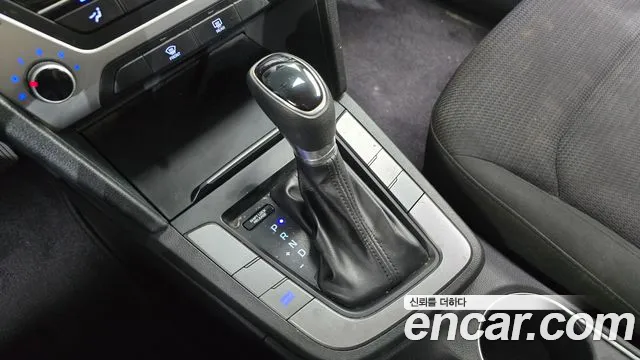 Hyundai Avante 2018 thumb 9