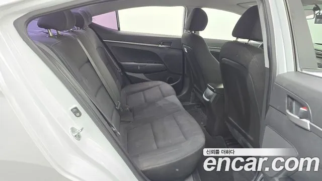 Hyundai Avante 2018 thumb 11