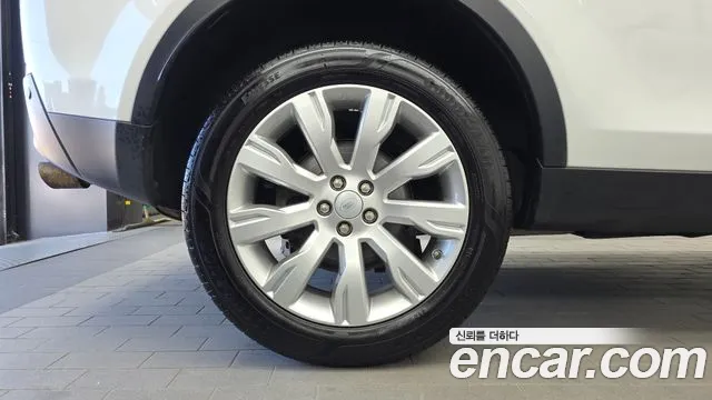 Land Rover Discovery Sport 2015 thumb 5