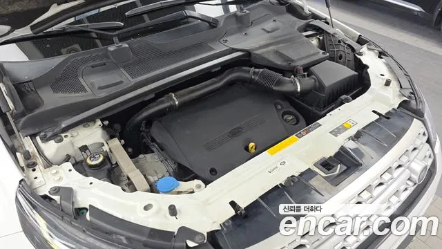Land Rover Discovery Sport 2015 thumb 6