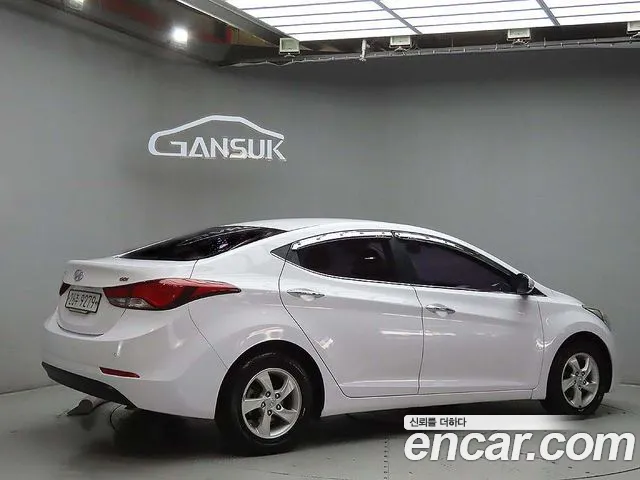 Hyundai Avante 2015 thumb 4