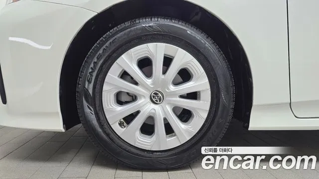 Toyota Prius 2020 thumb 5