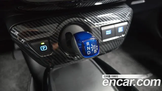 Toyota Prius 2020 thumb 9