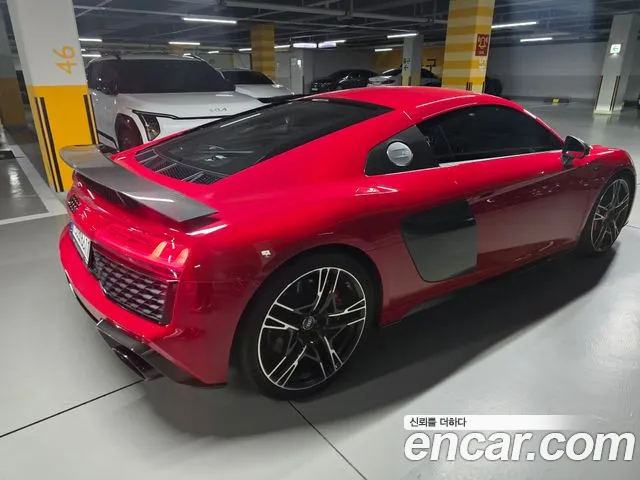 Audi R8 2021 thumb 5