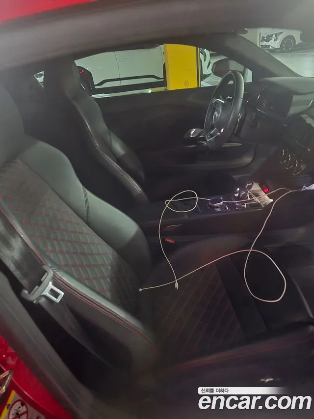 Audi R8 2021 thumb 7