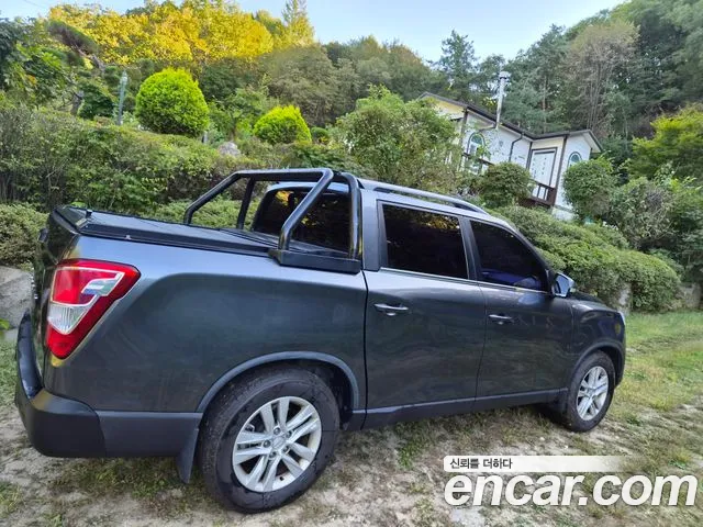 KG_Mobility_Ssangyong Rexton 2018 thumb 2