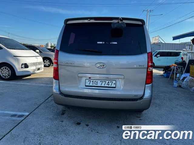 Hyundai Starex 2015 thumb 4