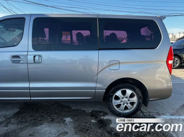 Hyundai Starex 2015 thumb 8