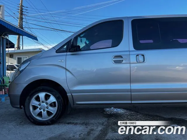 Hyundai Starex 2015 thumb 9