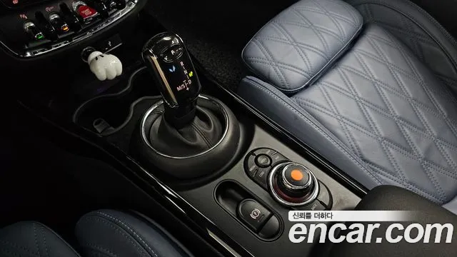 MINI Clubman 2021 thumb 9