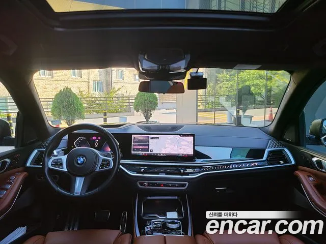 BMW X7 2023 thumb 5