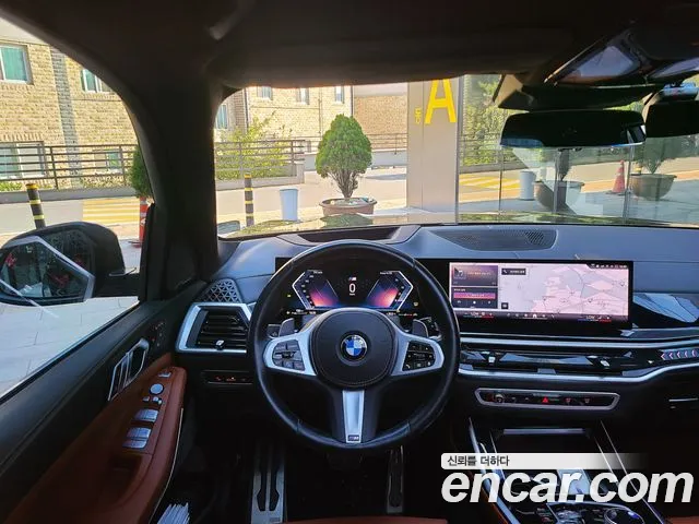 BMW X7 2023 thumb 6