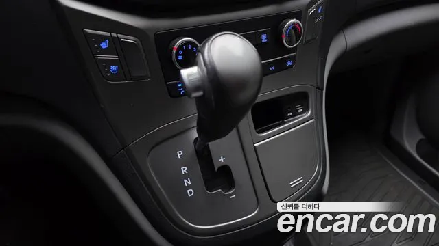 Hyundai Starex 2020 thumb 9
