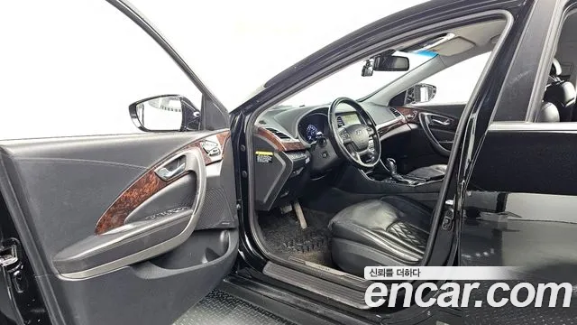 Hyundai Aslan 2014 thumb 10