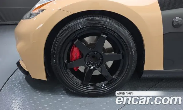 Nissan 370Z 2009 thumb 4