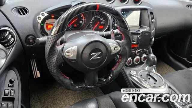 Nissan 370Z 2009 thumb 10