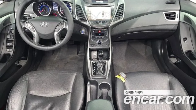 Hyundai Avante 2015 thumb 6