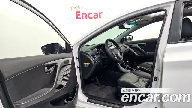 Hyundai Avante 2015 thumb 9