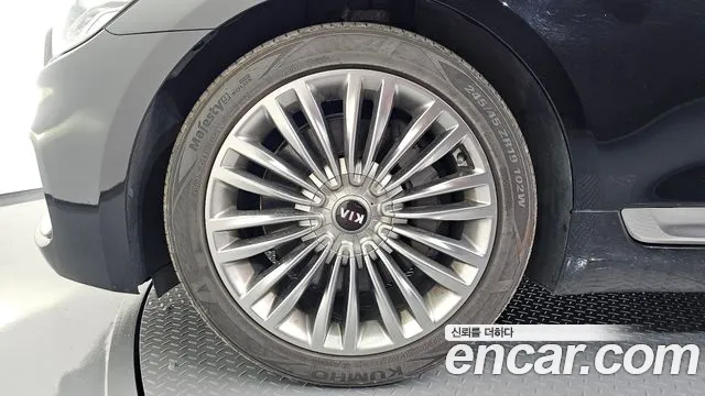 Kia K9 2019 thumb 4