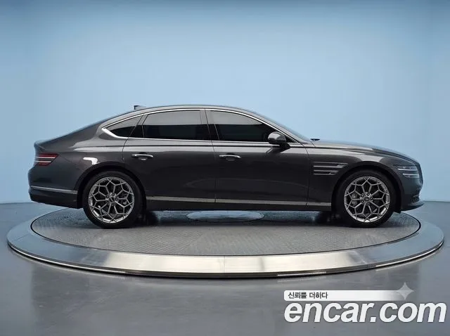 Genesis G80 2022 thumb 5