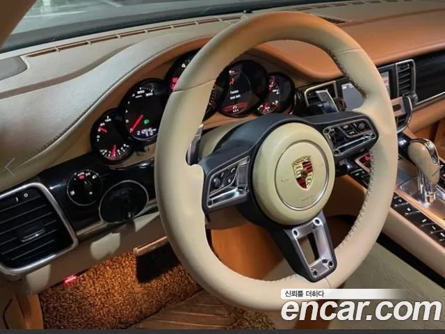Porsche Panamera 2011 thumb 7