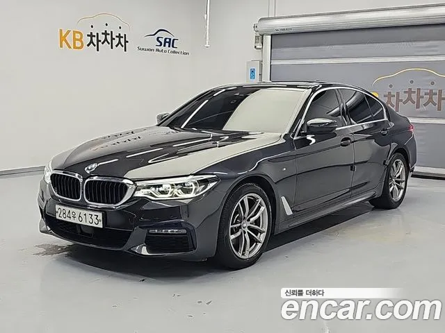BMW 5-Series 2019 thumb 11