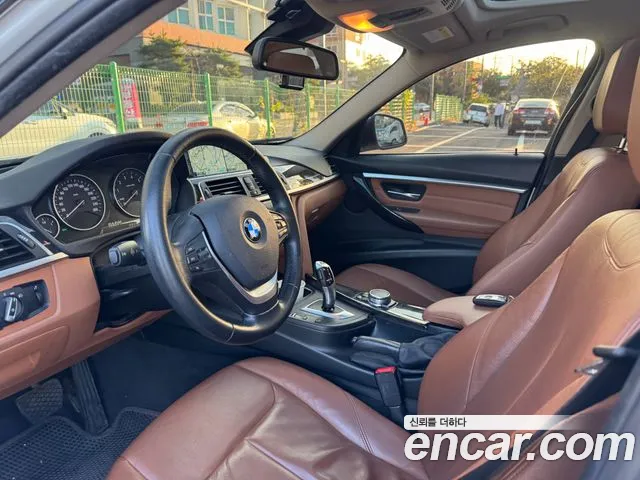 BMW 3-Series 2015 thumb 3