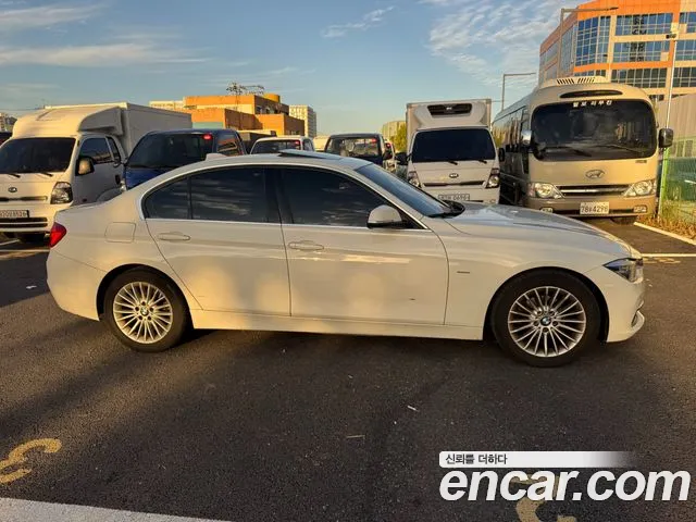 BMW 3-Series 2015 thumb 4