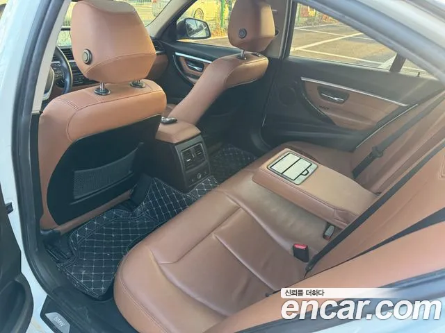 BMW 3-Series 2015 thumb 7