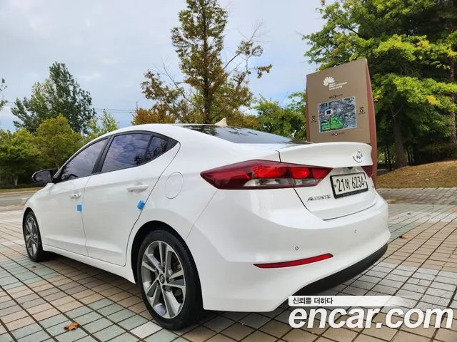 Hyundai Avante 2017 thumb 5