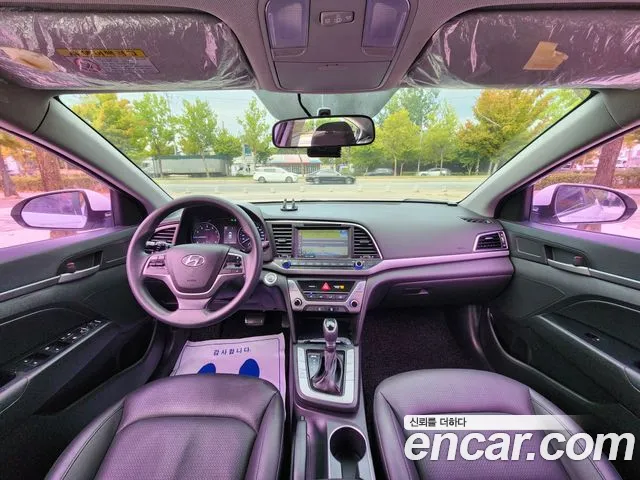 Hyundai Avante 2017 thumb 9