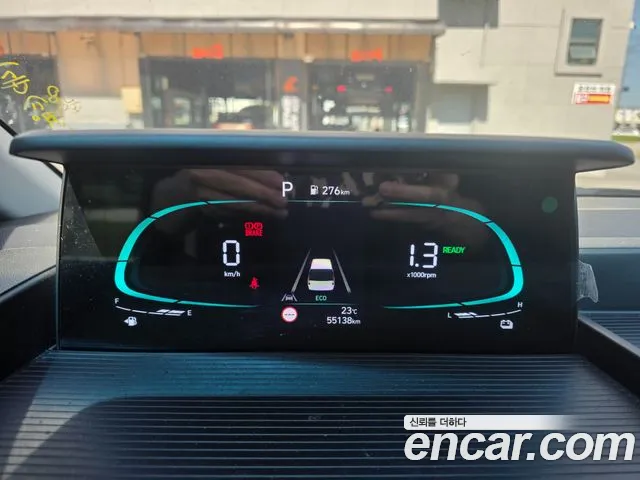 Hyundai Staria 2024 thumb 8