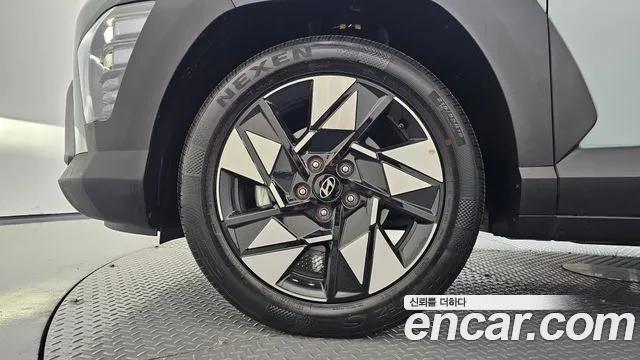 Hyundai Kona 2024 thumb 4