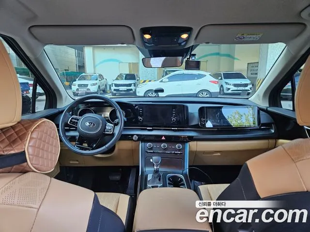 Kia Carnival 2021 thumb 7